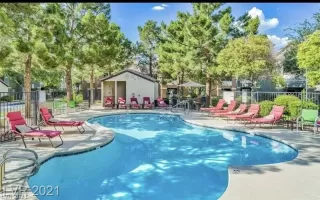 Photo #4: 2293042 Listing