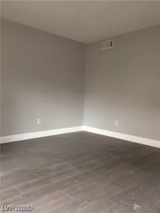 Photo #6: 2293054 Listing 