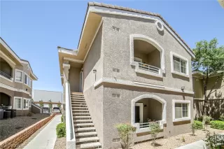 Photo #3: 2293076 Listing