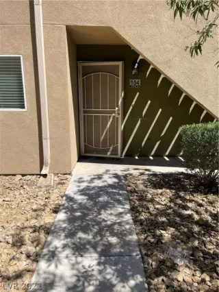 Photo #3: 2293089 Listing 