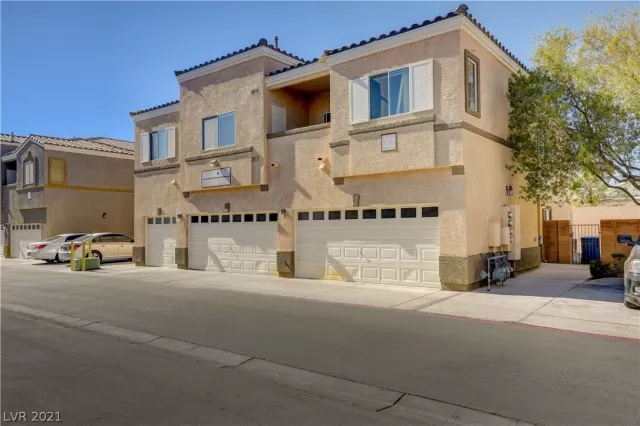 MLS: 2293095 Condo For Sale