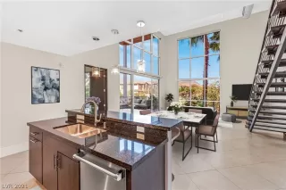 Photo #3: 2293100 Listing 