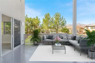 Photo #5: 2293100 Listing 