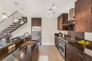 Photo #6: 2293100 Listing 