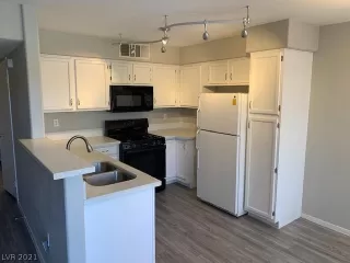 Photo #2: 2293115 Listing