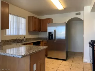 Photo #1: 2293129 Listing 