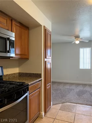 Photo #4: 2293129 Listing 