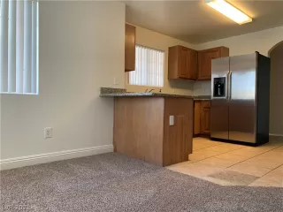 Photo #6: 2293129 Listing 