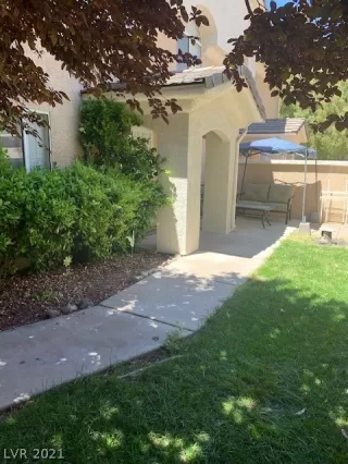 Photo #2: 2293161 Listing 