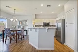 Photo #6: 2293164 Listing 