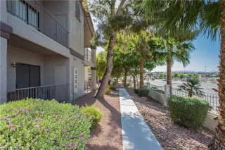 Photo #3: 2293183 Listing 