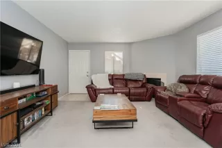 Photo #6: 2293183 Listing 