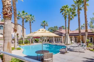 Photo #1: 2293353 Listing 