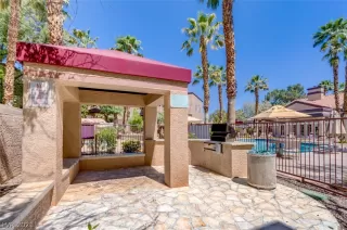 Photo #2: 2293353 Listing 