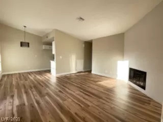 Photo #2: 2293385 Listing