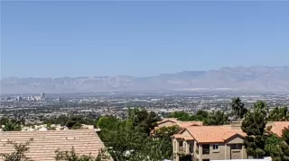 Photo #5: 2293427 Listing 