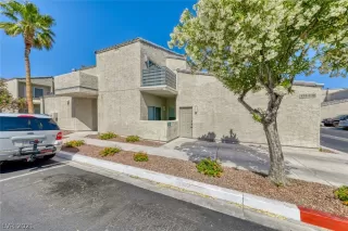 Photo #3: 2293445 Listing 