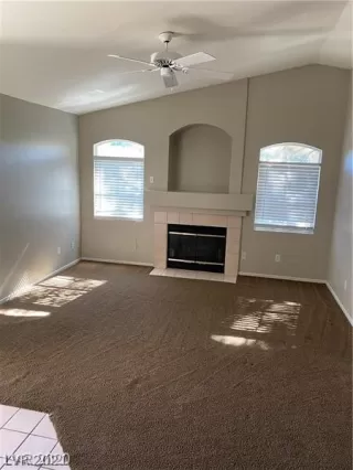 Photo #5: 2293456 Listing