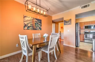 Photo #6: 2293457 Listing 