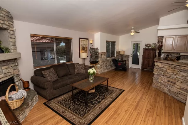 MLS: 2293472 Condo For Sale