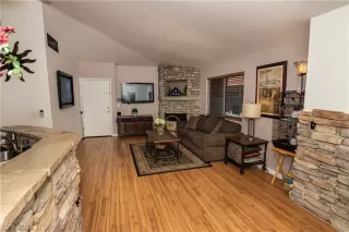 Photo #2: 2293472 Listing