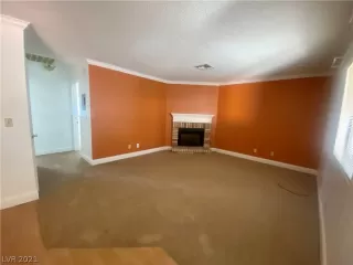 Photo #2: 2293478 Listing 