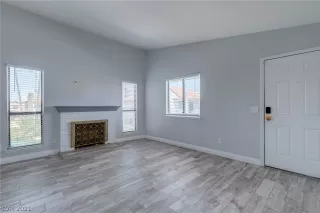 Photo #3: 2293547 Listing