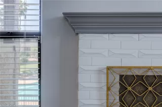 Photo #6: 2293547 Listing