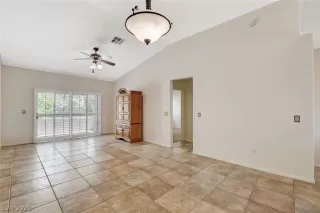 Photo #5: 2293556 Listing 