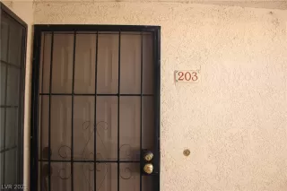 Photo #4: 2293580 Listing 