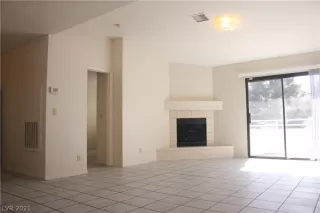 Photo #5: 2293580 Listing 