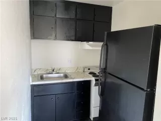 Photo #4: 2293622 Listing