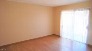 Photo #2: 2293666 Listing