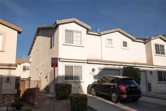 MLS: 2293675 Condo For Sale