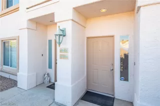 Photo #3: 2293688 Listing