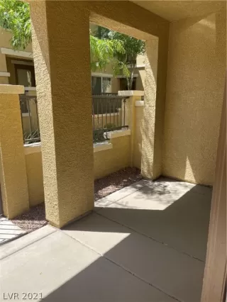 Photo #5: 2293712 Listing 