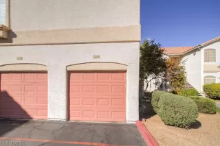 Photo #4: 2293716 Listing