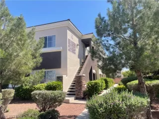 Photo #1: 2293738 Listing 