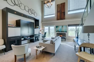 Photo #2: 2293747 Listing