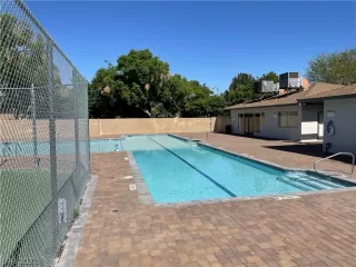 Photo #6: 2293755 Listing 