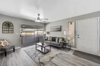 Photo #2: 2293759 Listing 