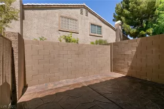 Photo #2: 2293770 Listing