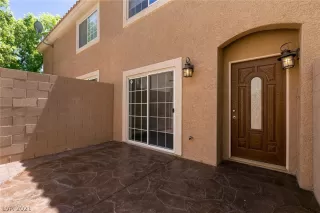 Photo #3: 2293770 Listing