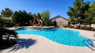 Photo #2: 2293829 Listing 