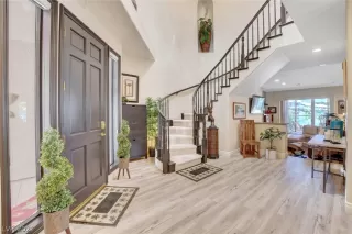 Photo #1: 2293835 Listing