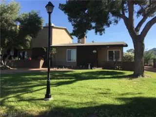 Photo #1: 2293863 Listing 