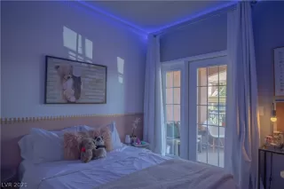 Photo #5: 2293866 Listing