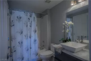 Photo #6: 2293866 Listing