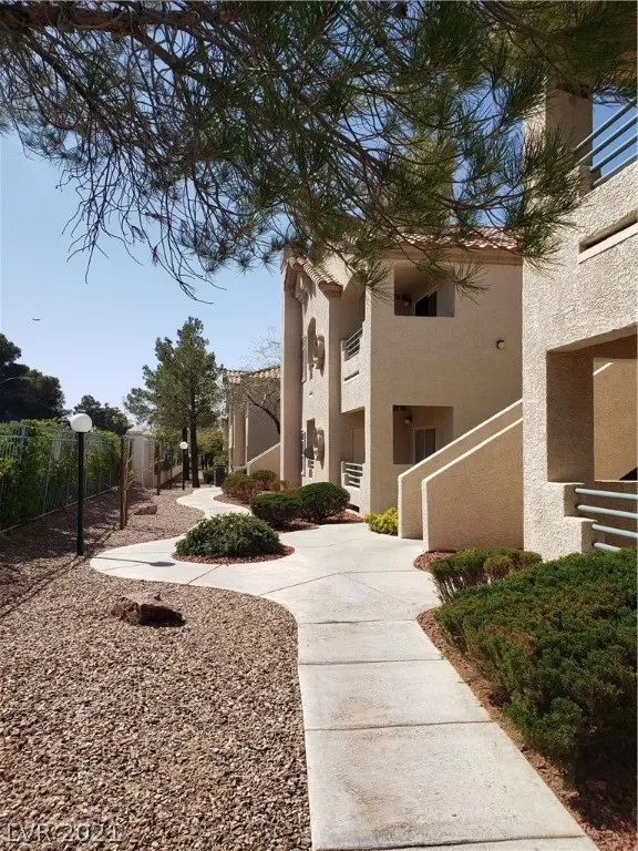 MLS: 2293873 Condo For Sale