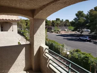 Photo #6: 2293873 Listing